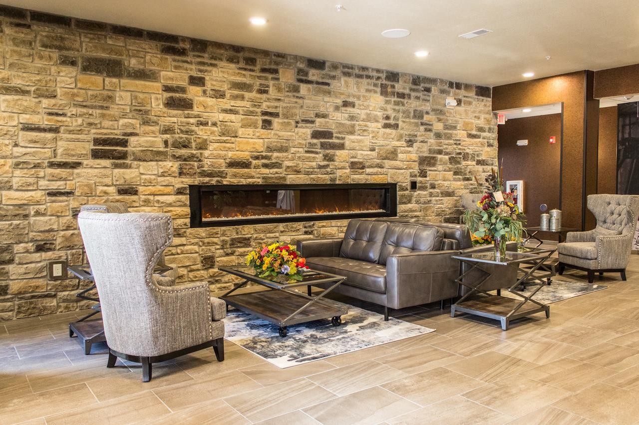 Cobblestone Hotel&Suites - Stevens Point Extérieur photo