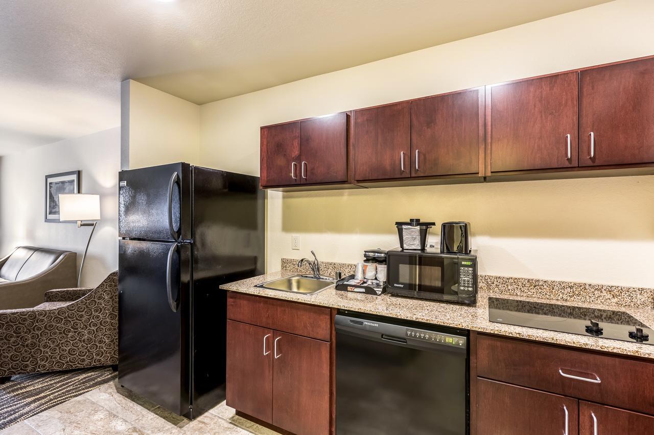 Cobblestone Hotel&Suites - Stevens Point Extérieur photo