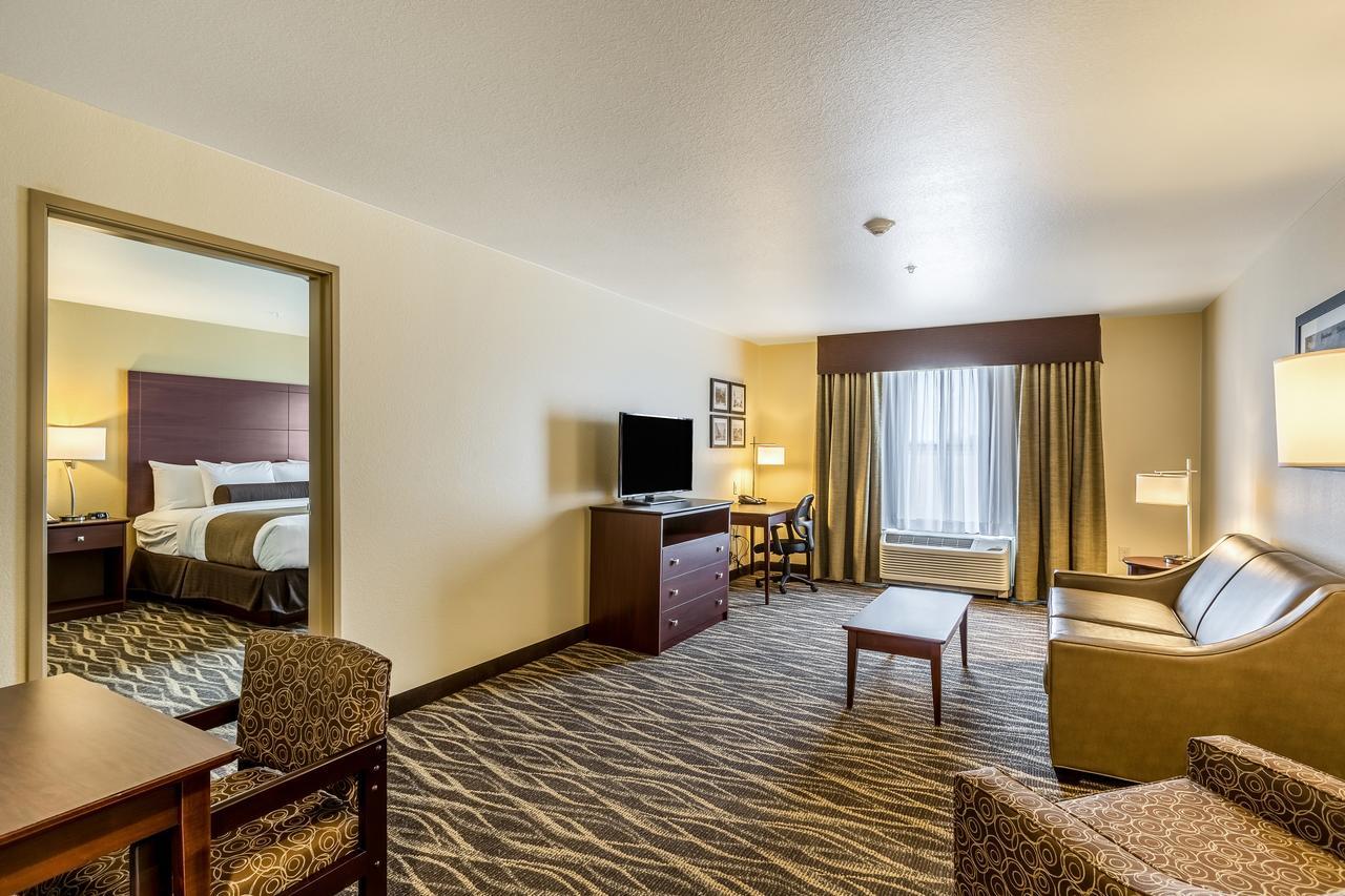 Cobblestone Hotel&Suites - Stevens Point Extérieur photo