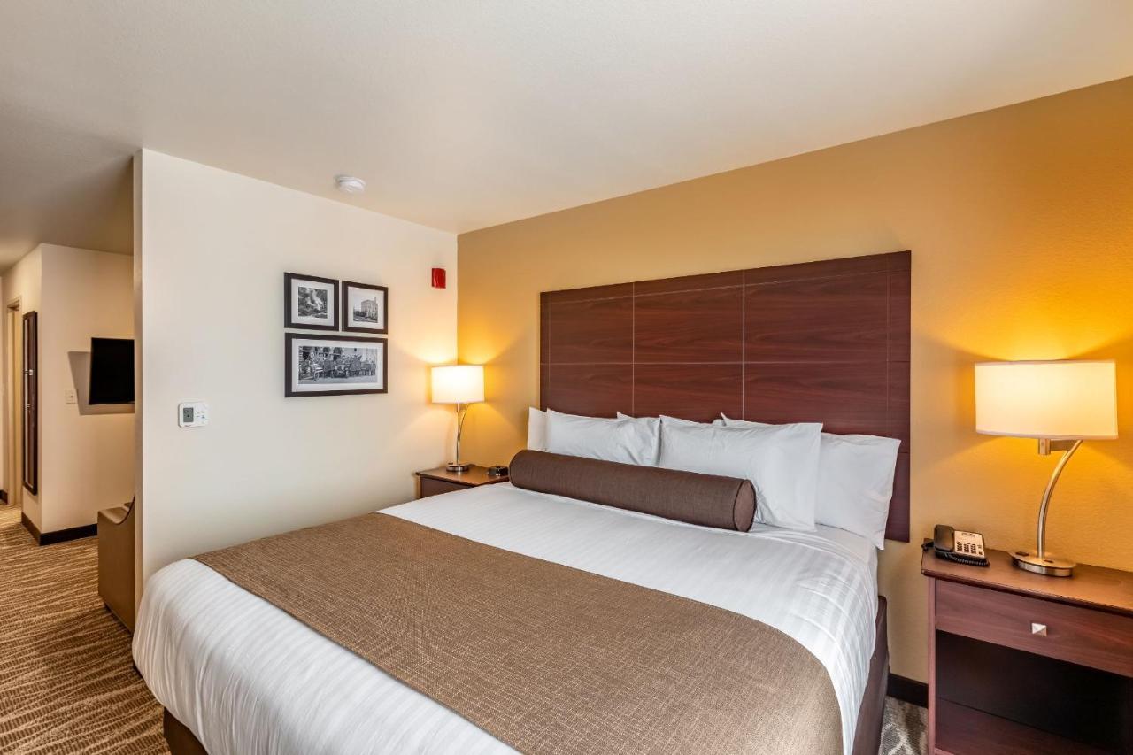 Cobblestone Hotel&Suites - Stevens Point Extérieur photo